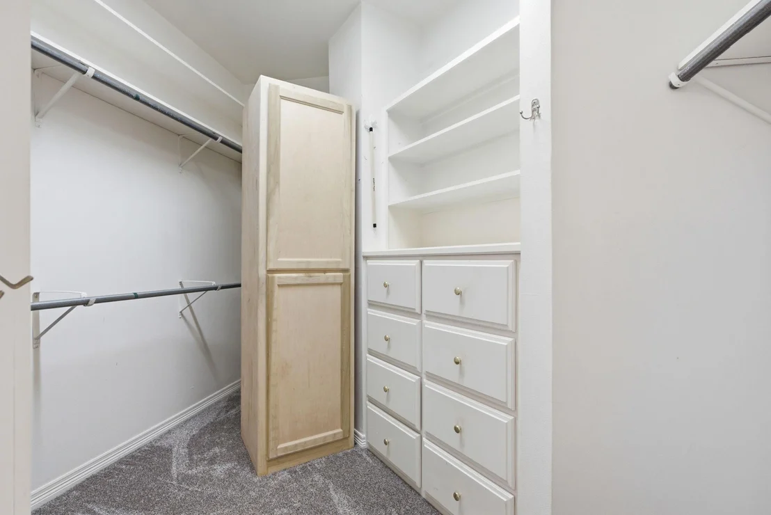 Photo of 4117 Hollow Oak Circle
