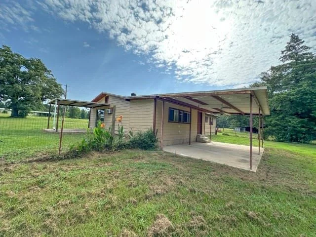 Photo of 854 County Road 4228