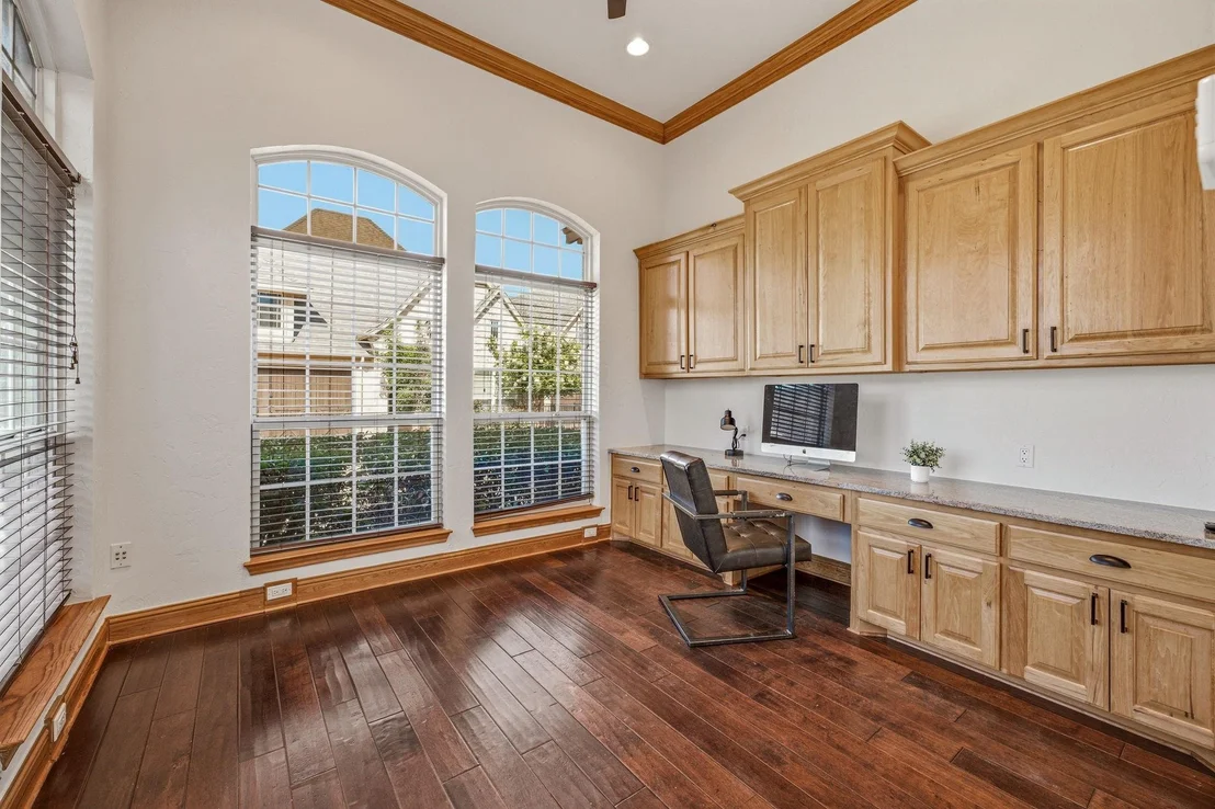 Photo of 2414 Vineyard Drive