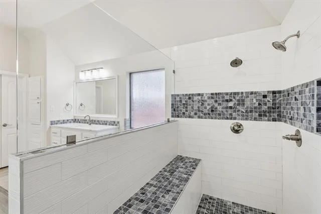 Photo of 5829 Lakeside Drive