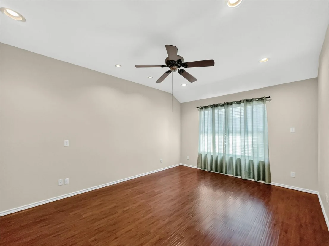 Photo of 617 N Avenue D