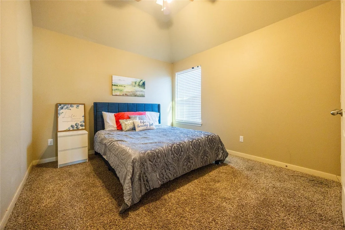Photo of 10864 Aurora