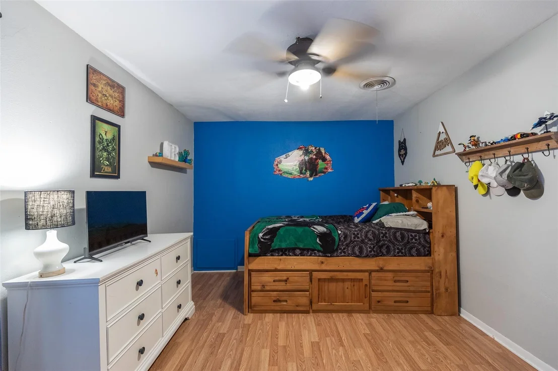 Photo of 1842 Elmwood Drive