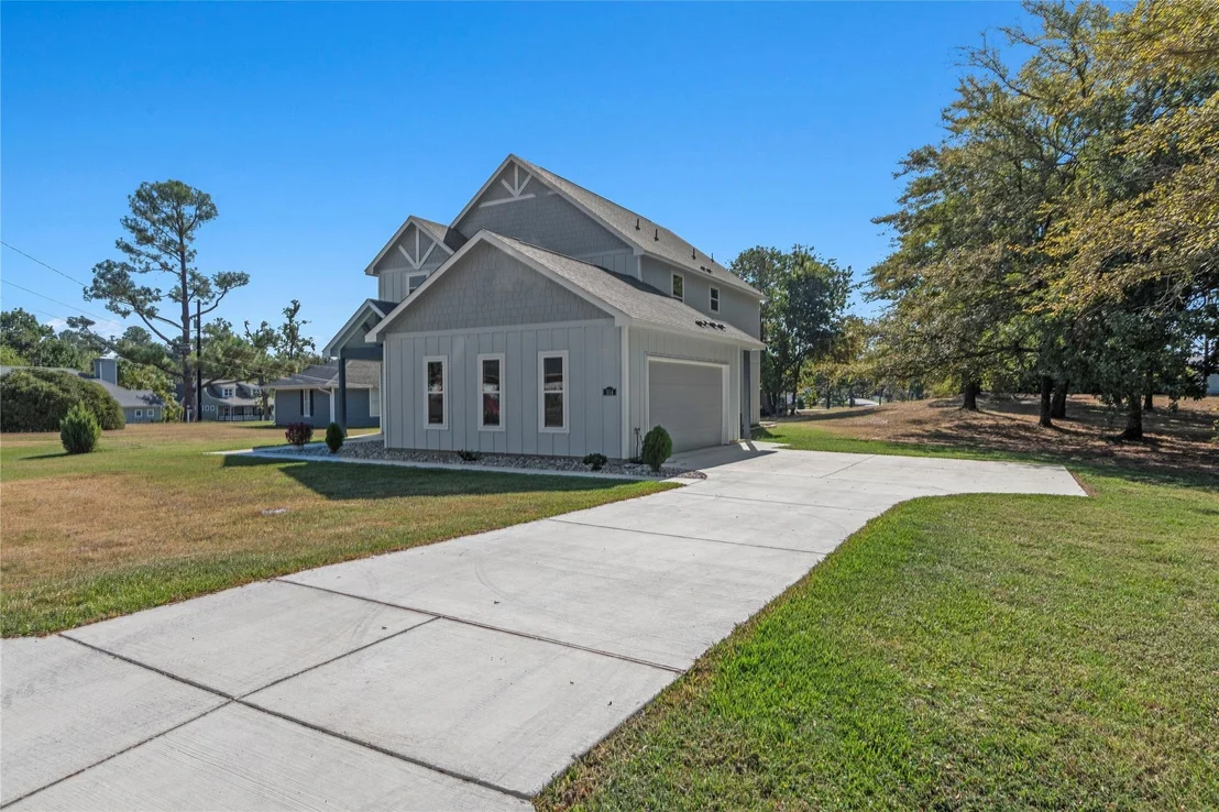 Photo of 314 Oak Creek Drive