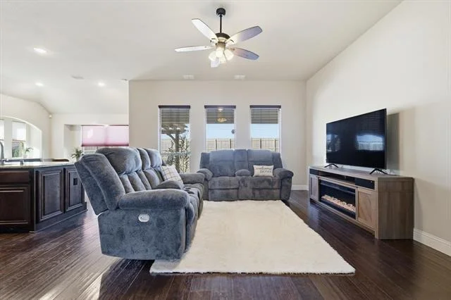 Photo of 4609 Jasmine Trail