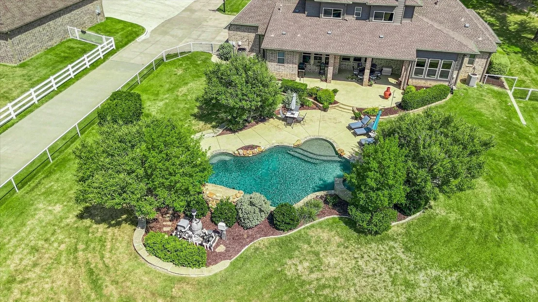 Photo of 1228 Robin Drive