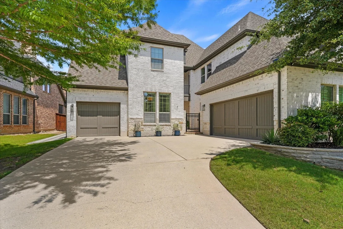 Photo of 1313 Grassland Drive