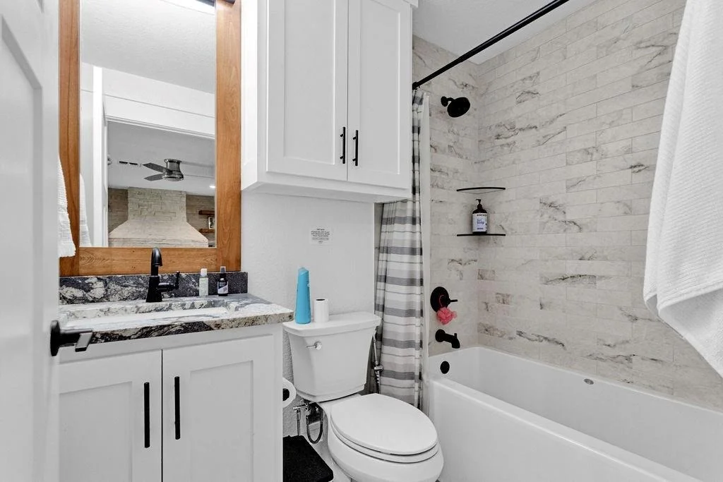 Photo of 255 Hideaway  Lane Central