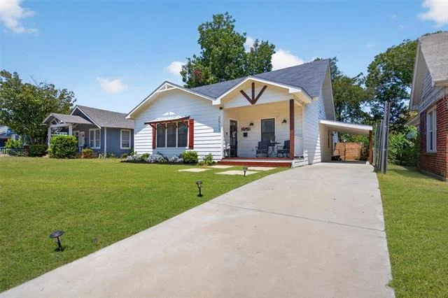 Photo of 2511 Gladstone Drive