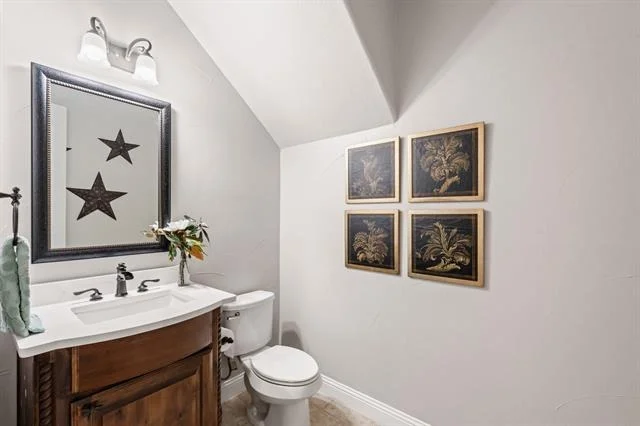 Photo of 2812 Waverley Drive