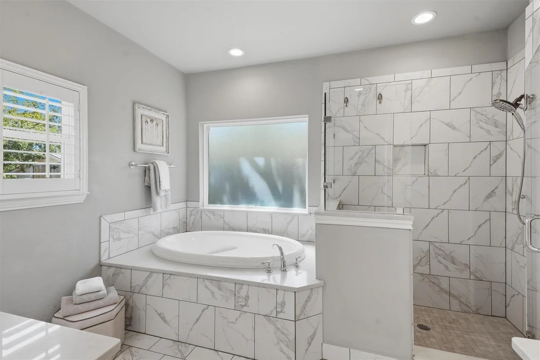 Photo of 3813 Pershing Avenue