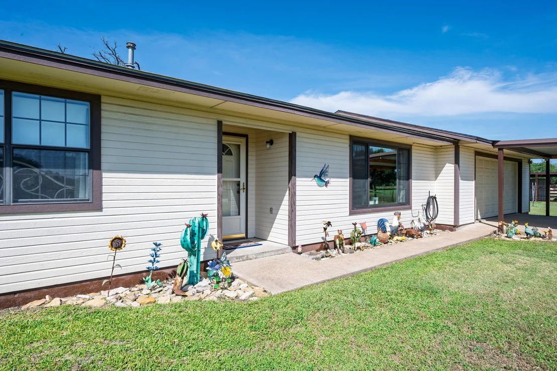 Photo of 2517 County Road 4240