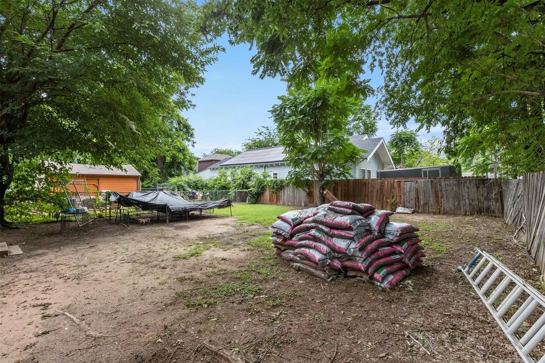 Photo of 3227 Spring Avenue