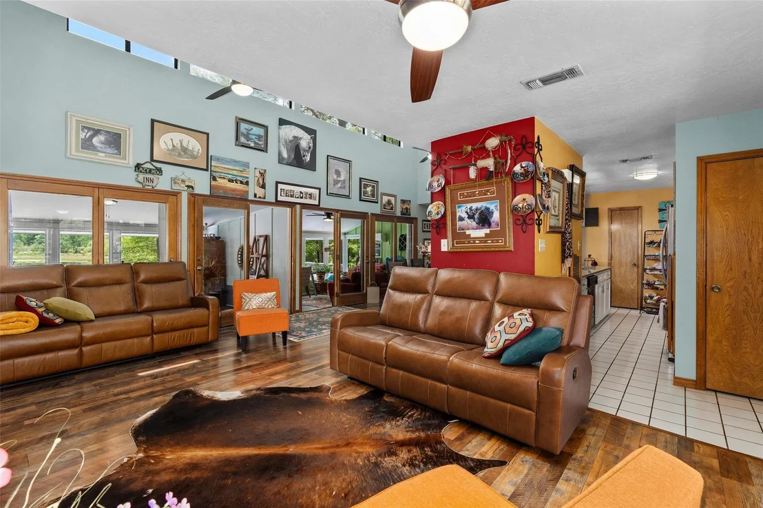 Photo of 1069 County Road 1596