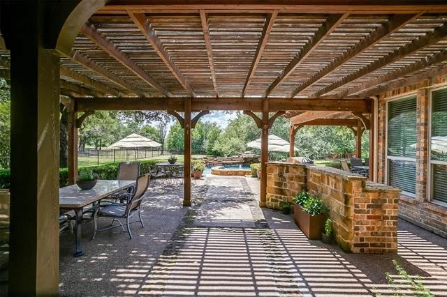 Photo of 9549 Dickson Road