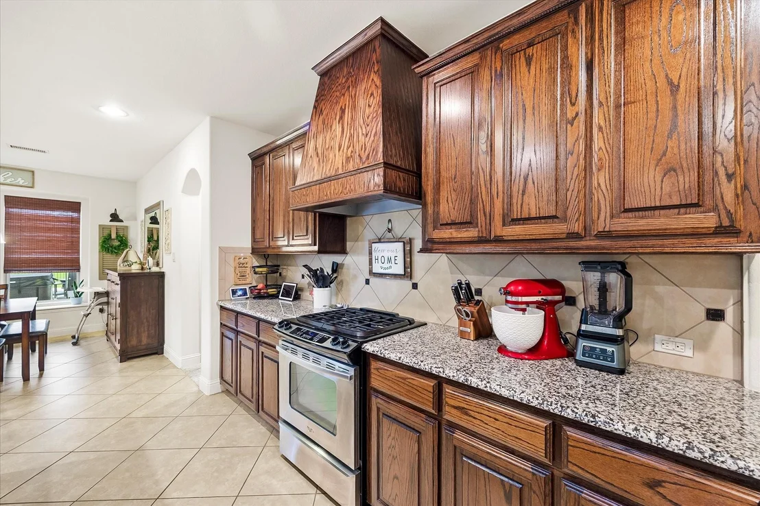 Photo of 1056 Knoxbridge Road