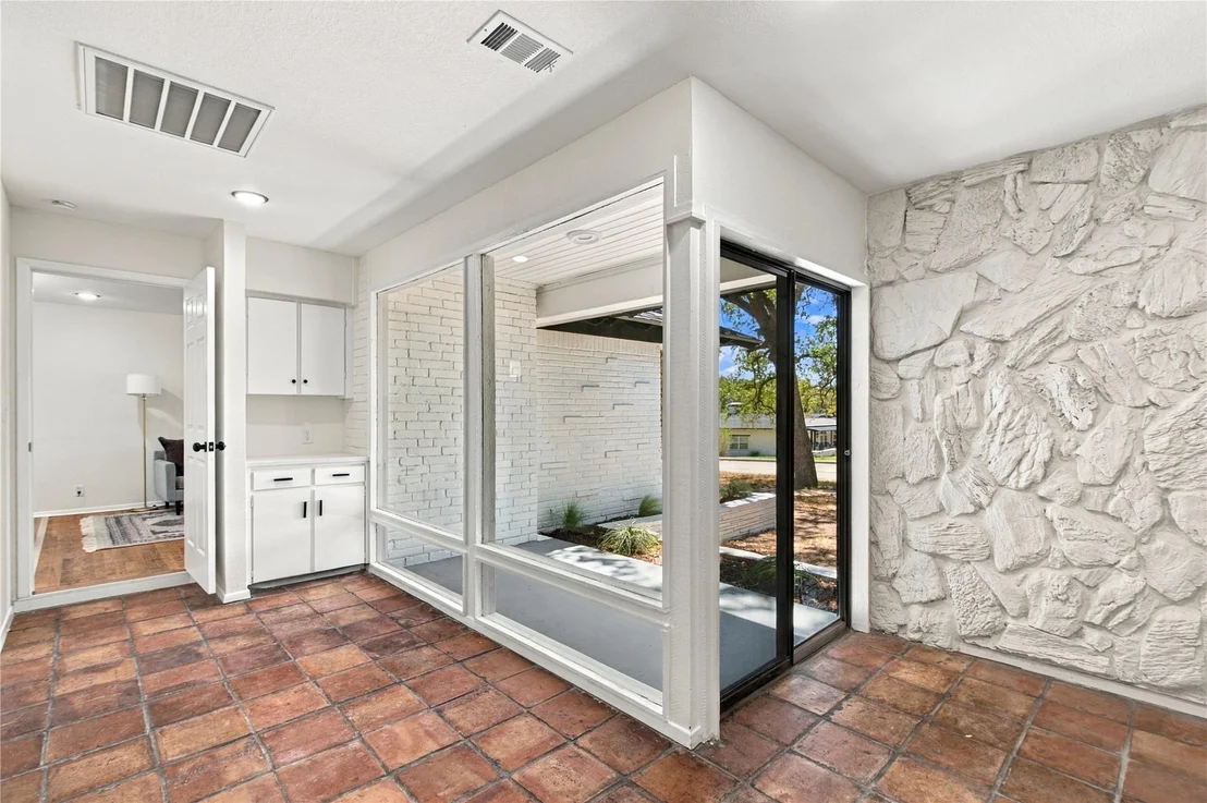 Photo of 5725 Jacqueline Road
