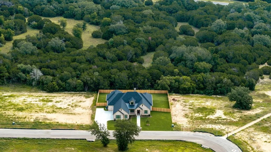 Photo of 8005 Bee Cave Road
