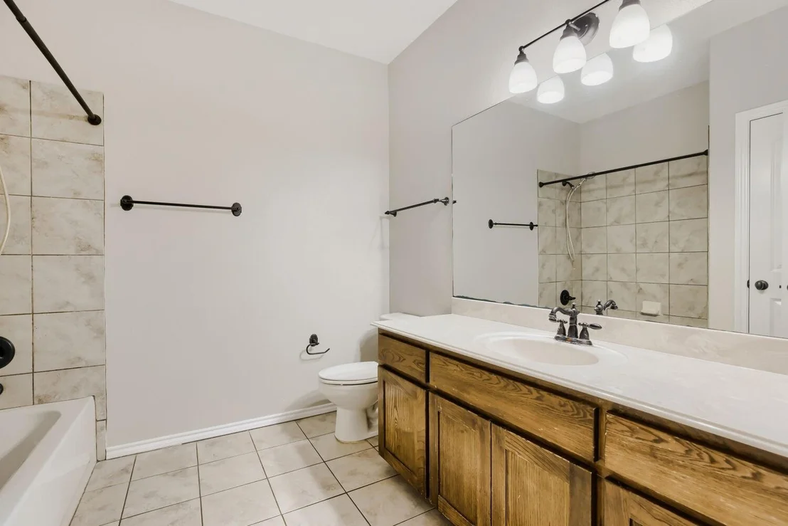 Photo of 1104 Irwin Drive