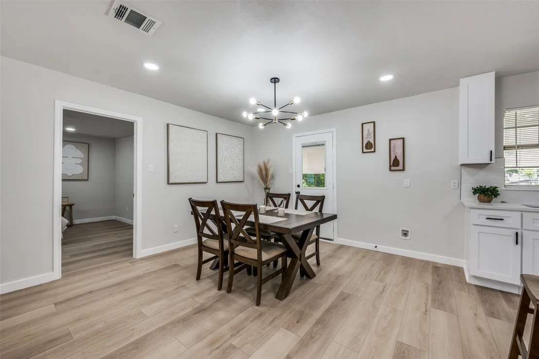 Photo of 112 Oriole Drive