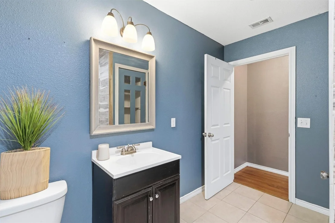 Photo of 5732 Emilia Way