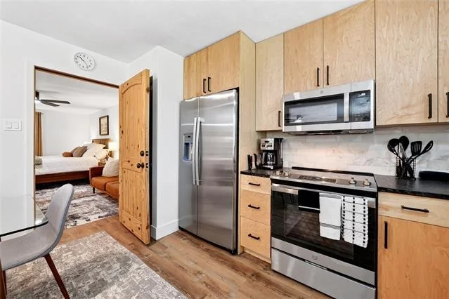 Photo of 5917 Maple Lane