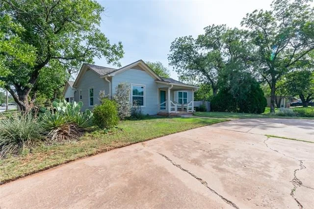 Photo of 4082 Potomac Avenue