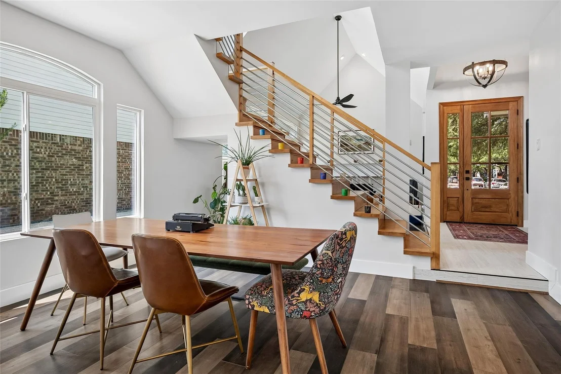 Photo of 408 Silverton Drive