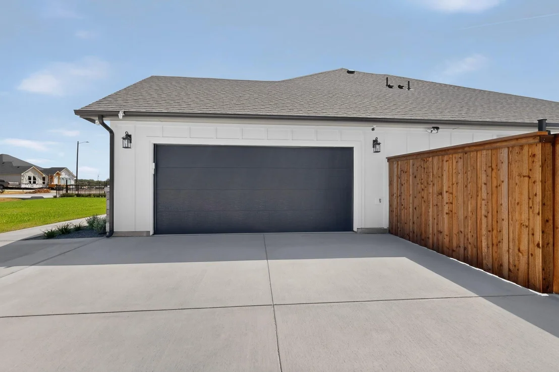 Photo of 1672 Brookview Drive