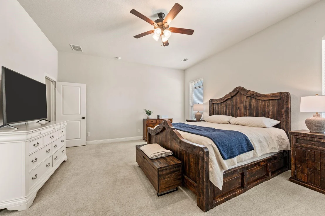 Photo of 8908 Lazy Oak Drive