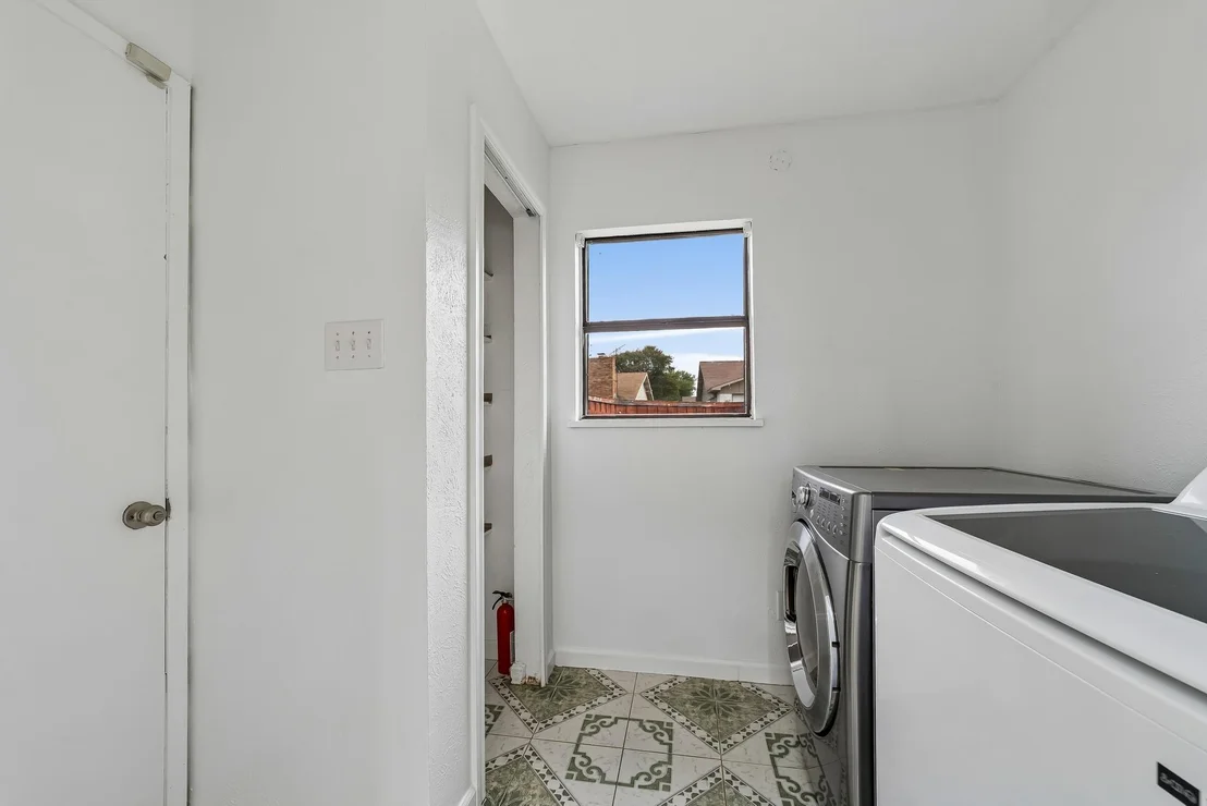Photo of 10239 Green Ash Road