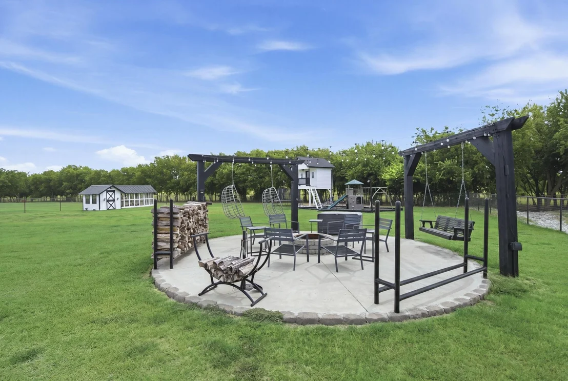 Photo of 10216 Finch Road