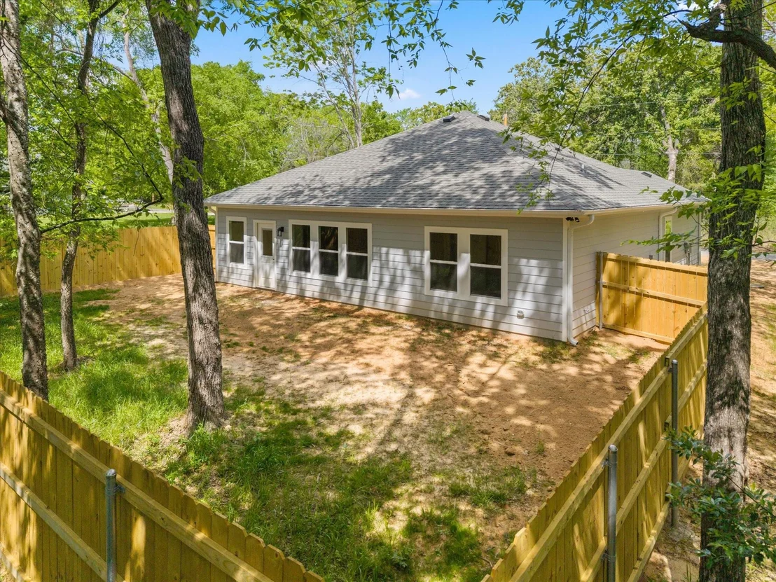 Photo of 114 Granada Street