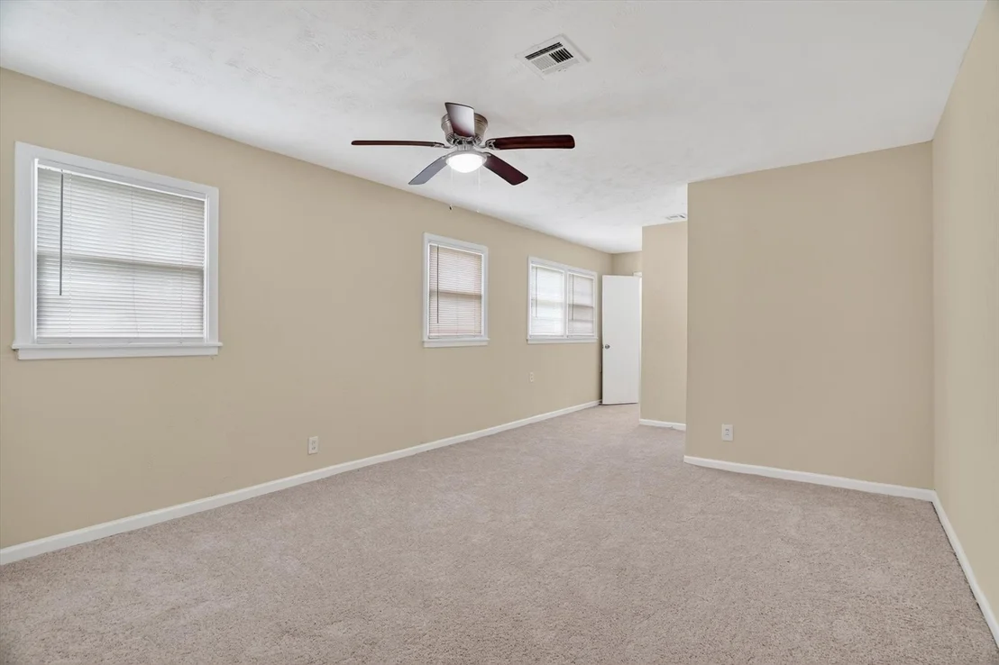 Photo of 1102 Poindexter Avenue