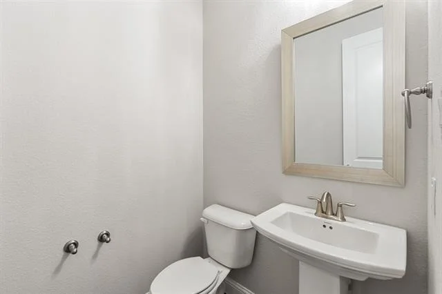 Photo of 1701 Deerwood Lane
