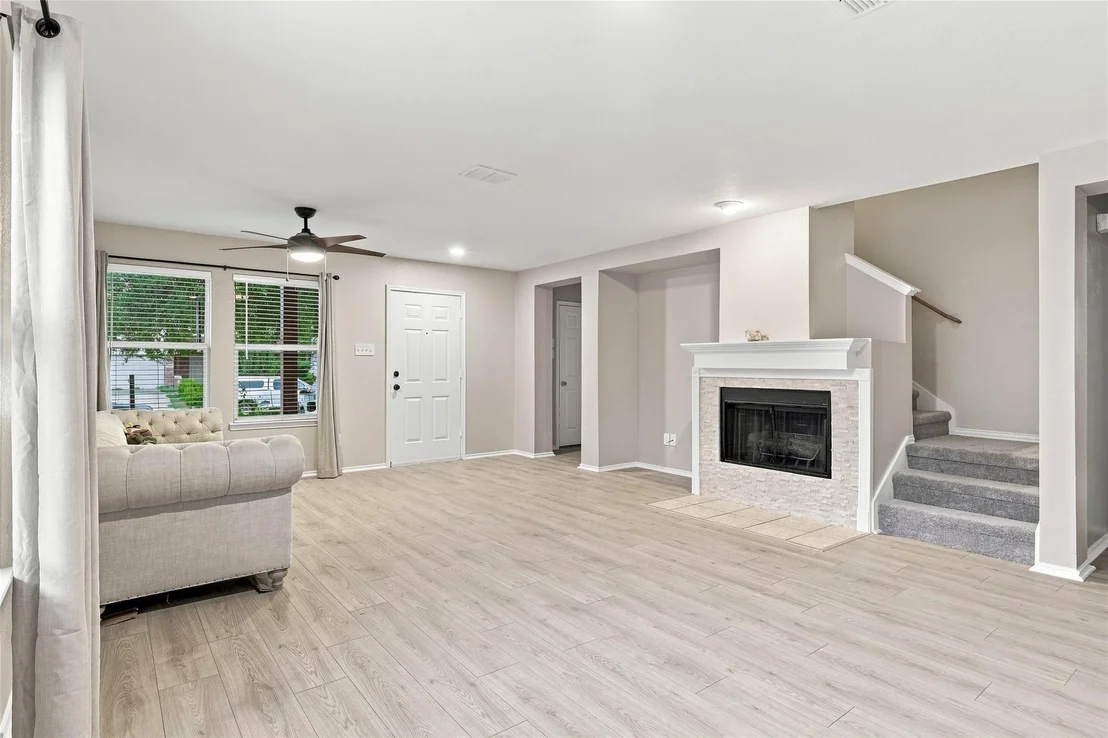 Photo of 2425 Glenhaven Drive
