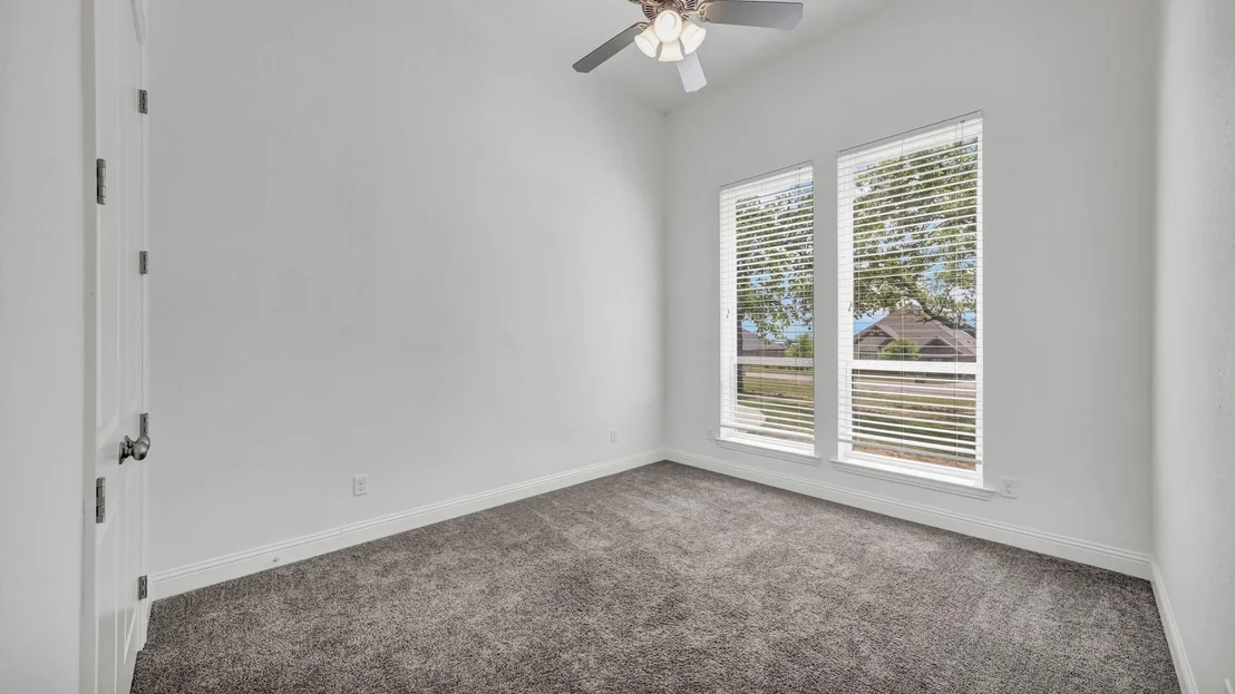 Photo of 115 Post Oak Way