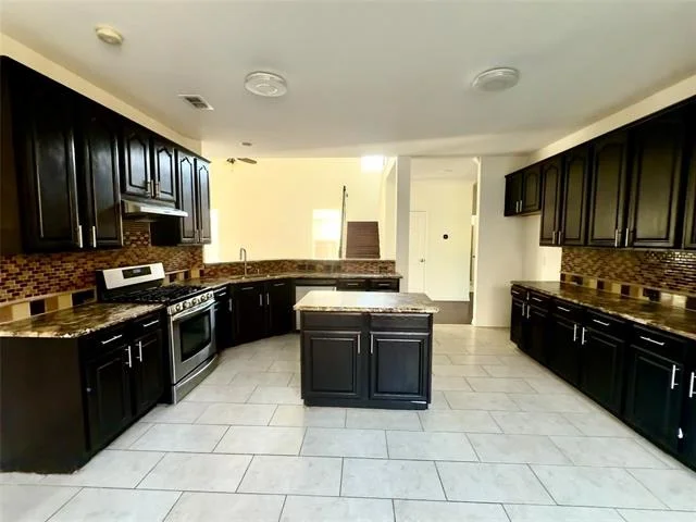 Photo of 9101 Floyd Drive