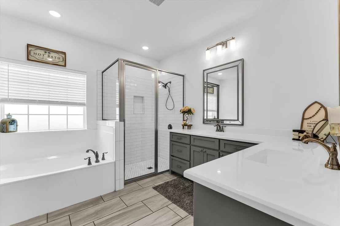 Photo of 370 Frederick Drive