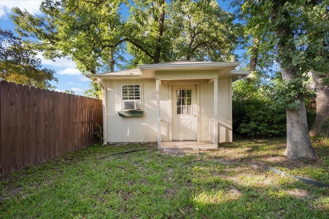 Photo of 4435 Dundee Drive