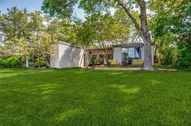 Photo of 6652 Talbot Parkway