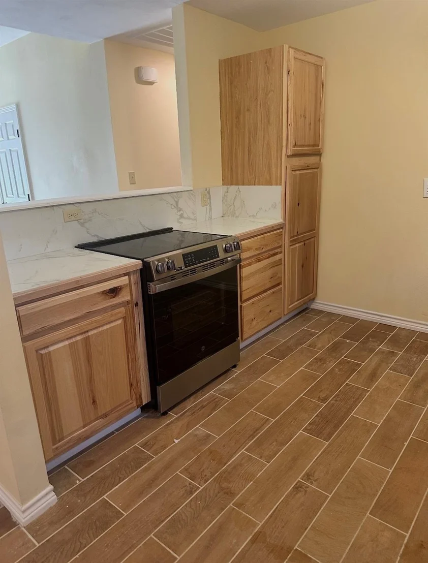 Photo of 2910 Wenwood Road
