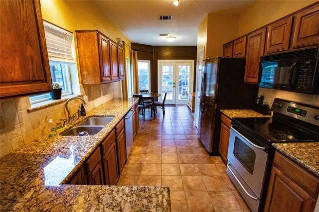 Photo of 348 Leisure Lane