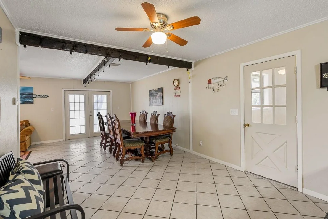 Photo of 100 W Oak Acres Drive