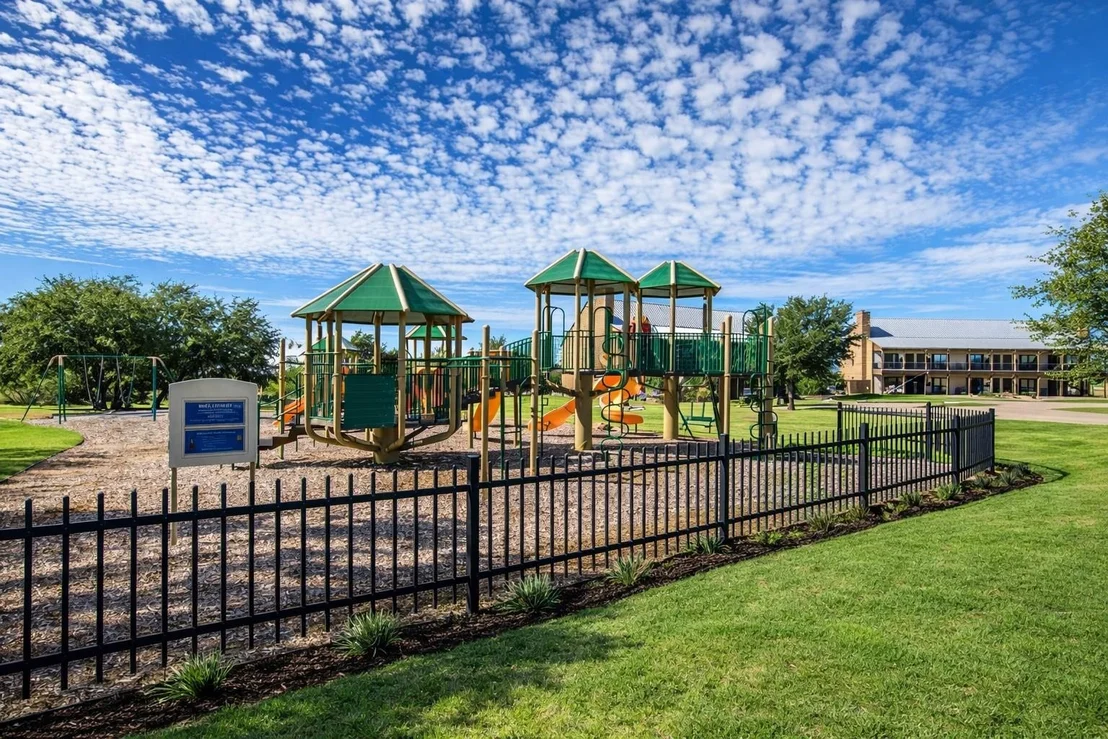 Photo of 1102 Eagle Point Circle