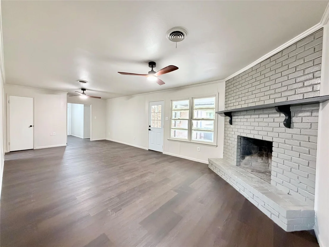 Photo of 2248 Crescent Drive