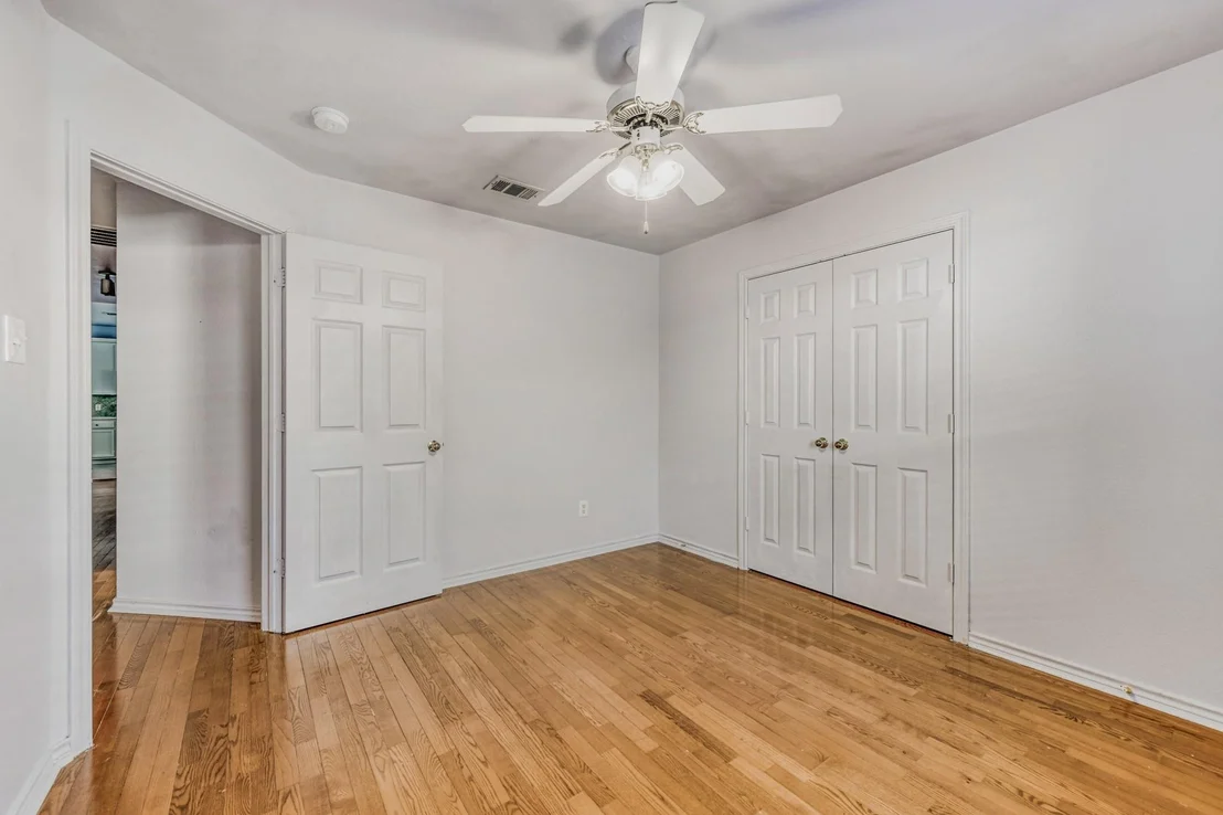 Photo of 2617 Hereford Road
