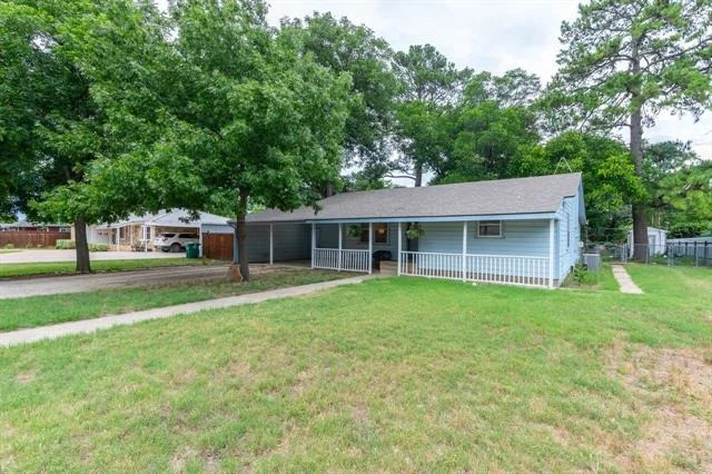 Photo of 513 Reeves Street