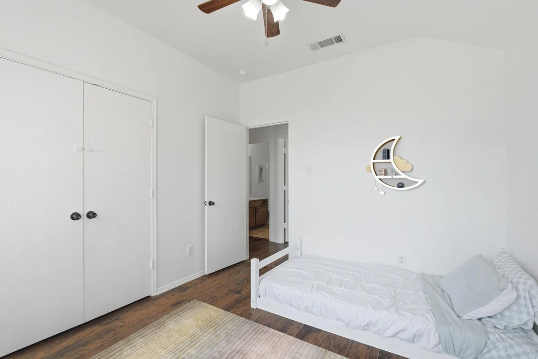 Photo of 412 Harvard Drive