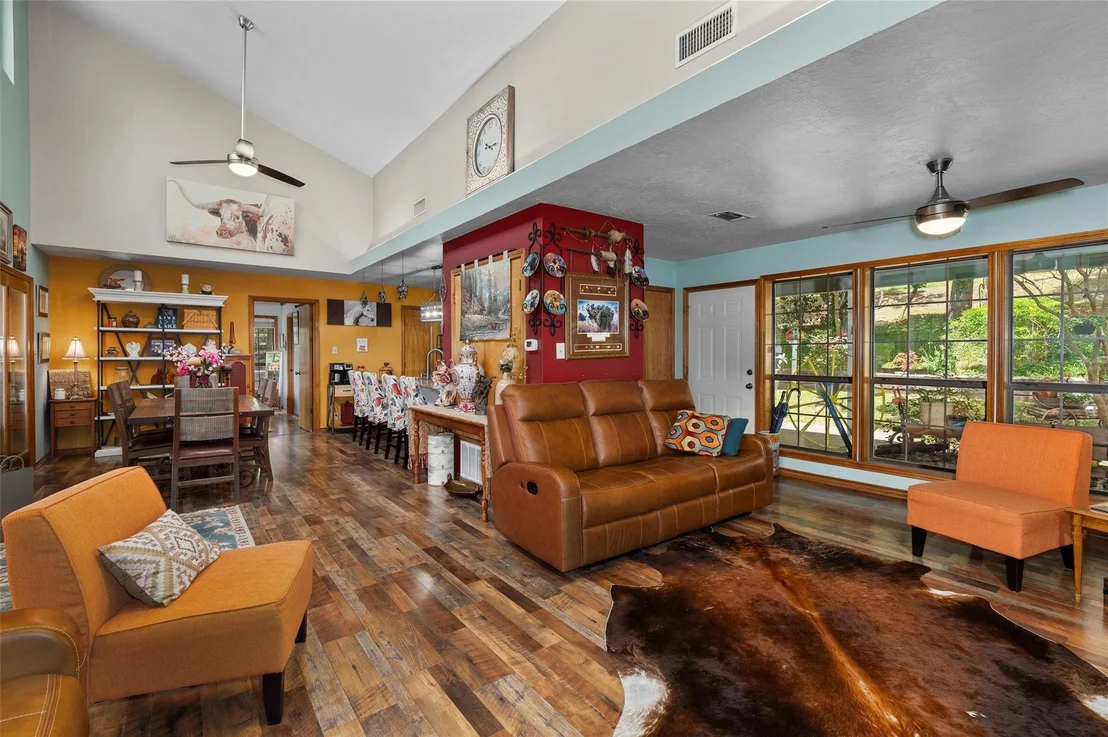 Photo of 1069 County Road 1596